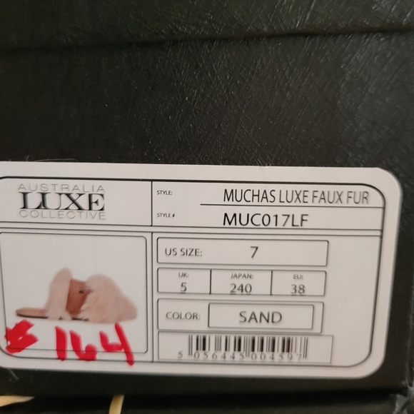 Australia Luxe Collective Muchas Slides #164 - Picture 6 of 7